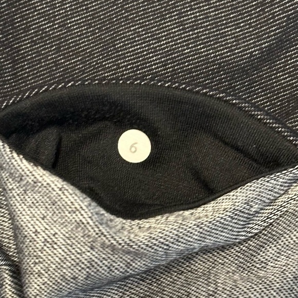 🎉LULULEMON High Rise Flared Leggings Pants Size 6 - Picture 9 of 16